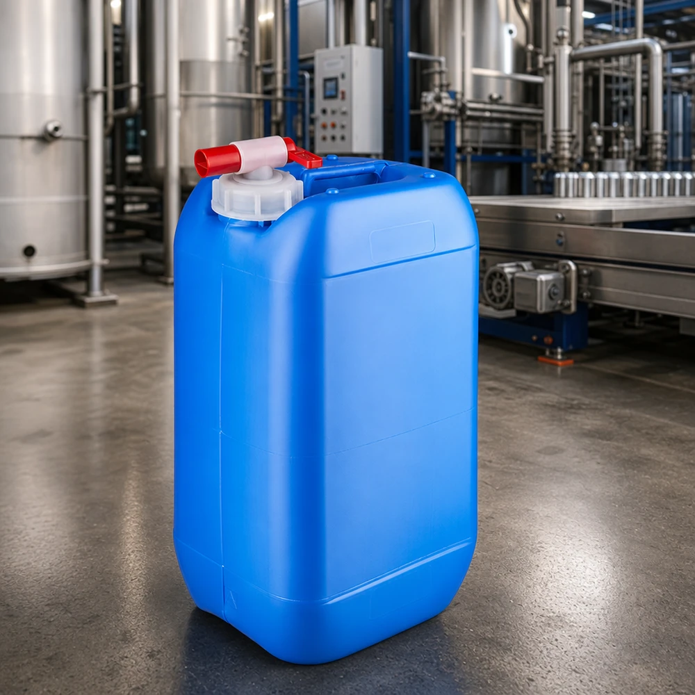 Bidón 15 litros azul con grifo de vaciado Bidón industrial azul de 15 litros con válvula de bola roja para el dosificado de líquidos