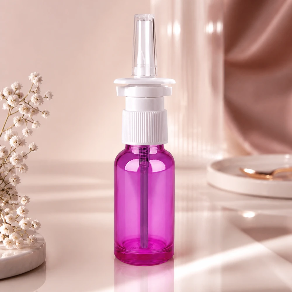 Práctico pulverizador nasal de 20 ml con rosca UT18/20 en elegante color morado para uso diario