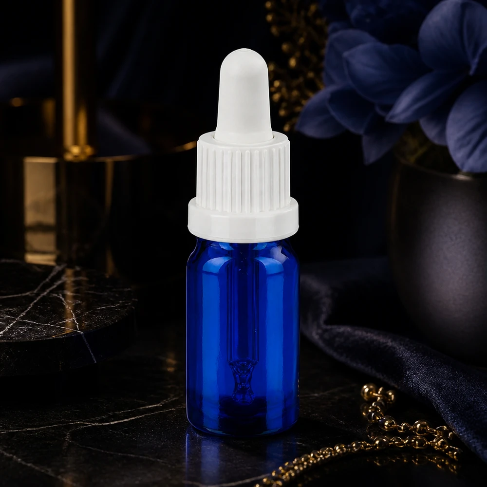 Pequeño frasco pipeta de 5 ml de diseño elegante con un práctico tapón cuentagotas para una dosificación precisa