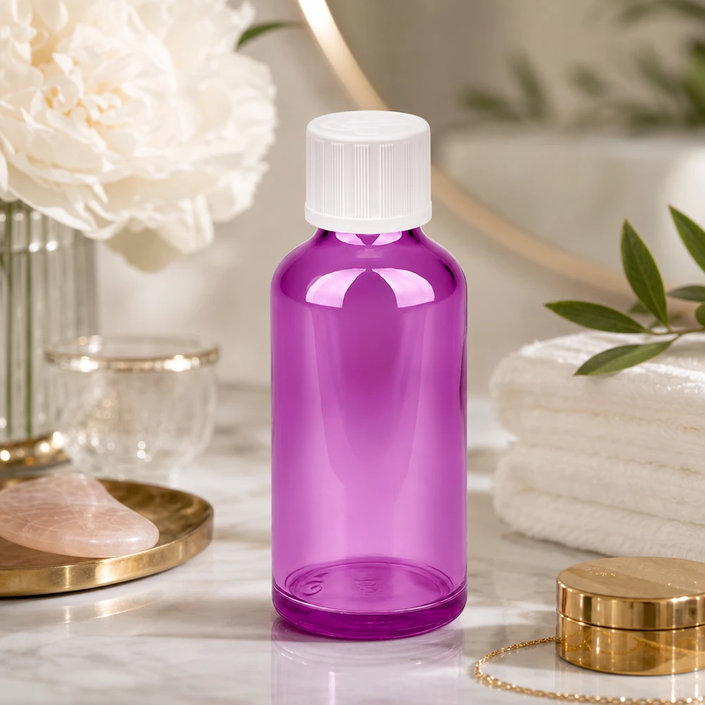 Frasco cuentagotas de 50 ml 1,2 mm blanco estándar a prueba de niños PurpleLine.UT18/50 Elegante frasco cuentagotas de 50 ml en color morado con una forma estilizada para una presentación elegante del producto