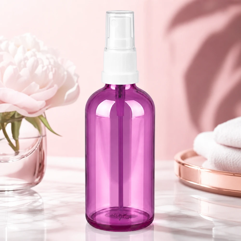 Frasco pulverizador de 100 ml de plástico transparente de alta calidad en un elegante color morado