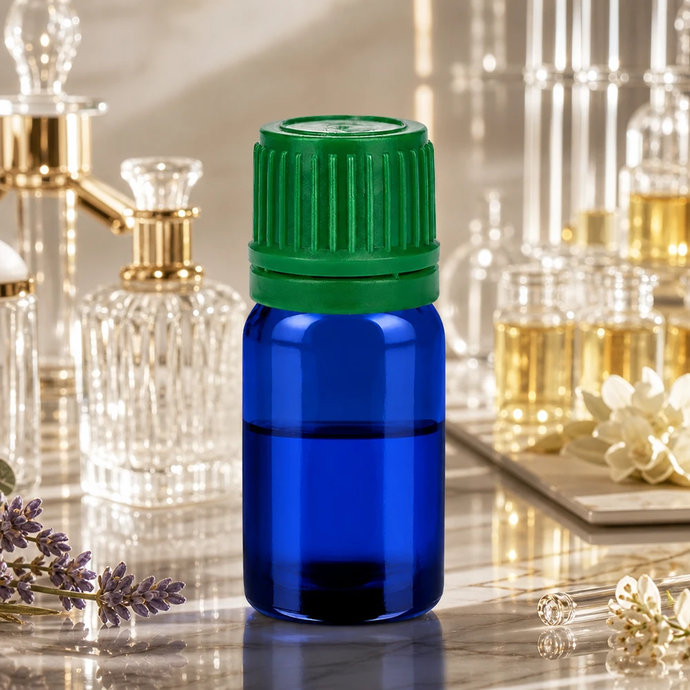 Botella de cristal BlueLine de 5 ml con tapón verde estriado para guardar los aceites de forma segura