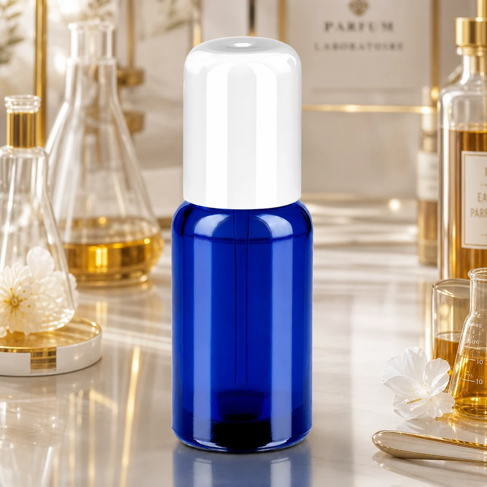 Frasco roll-on de 20 ml de vidrio resistente con aplicador blanco para facilitar la dosificación