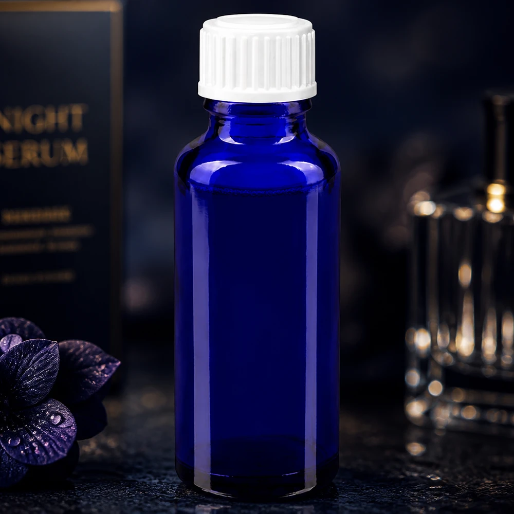 Botella de farmacia azul 30ml tapón rosca glóbulos blanco estándar Frasco esbelto de vidrio cobalto de 30 ml con tapón de seguridad blanco, con un elegante envase para el sérum de noche