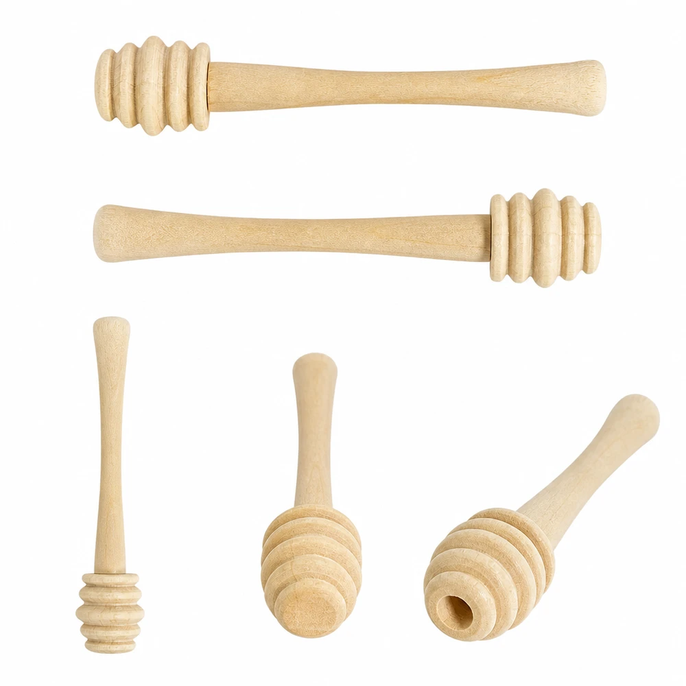 Cuchara para miel de robusta madera de arce / 10,5 cm de largo Cinco cucharas de miel de madera de arce en diferentes vistas muestran la estructura detallada de las ranuras y las formas ergonómicas del mango