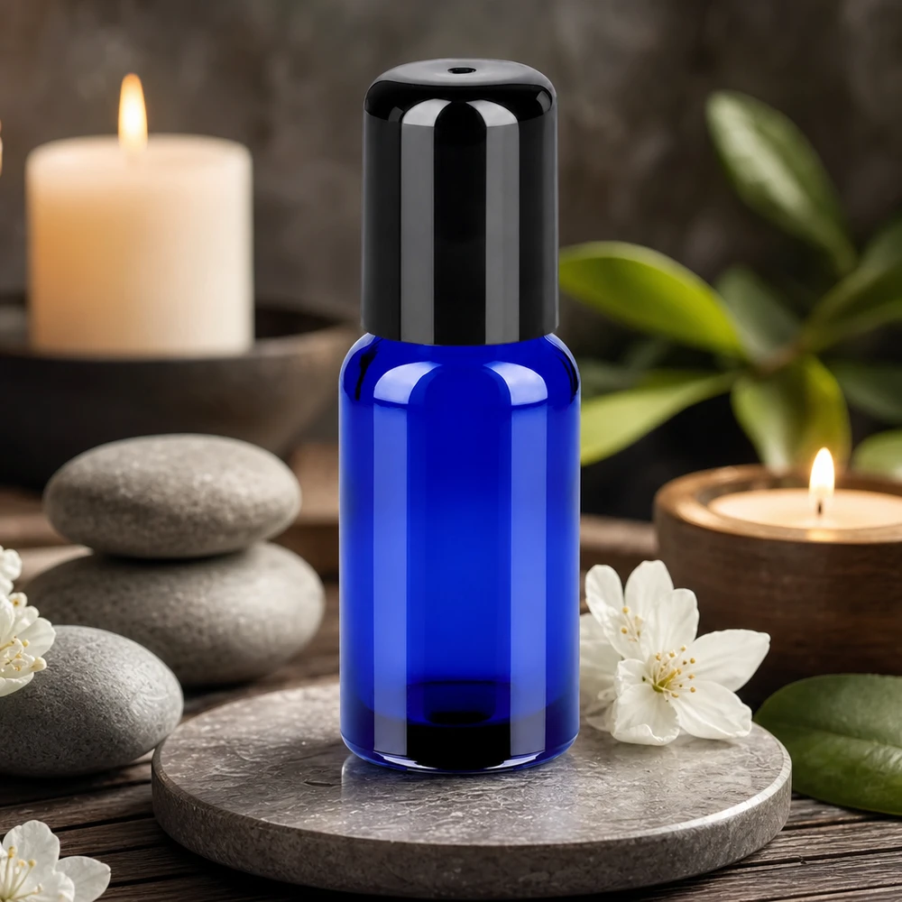 Frasco roll-on 20ml negro tapón estándar BlueLine UT18/20 Frasco STD BlueLine Roll-On de 20 ml en azul cobalto con tapón negro UT18/20 para uso móvil