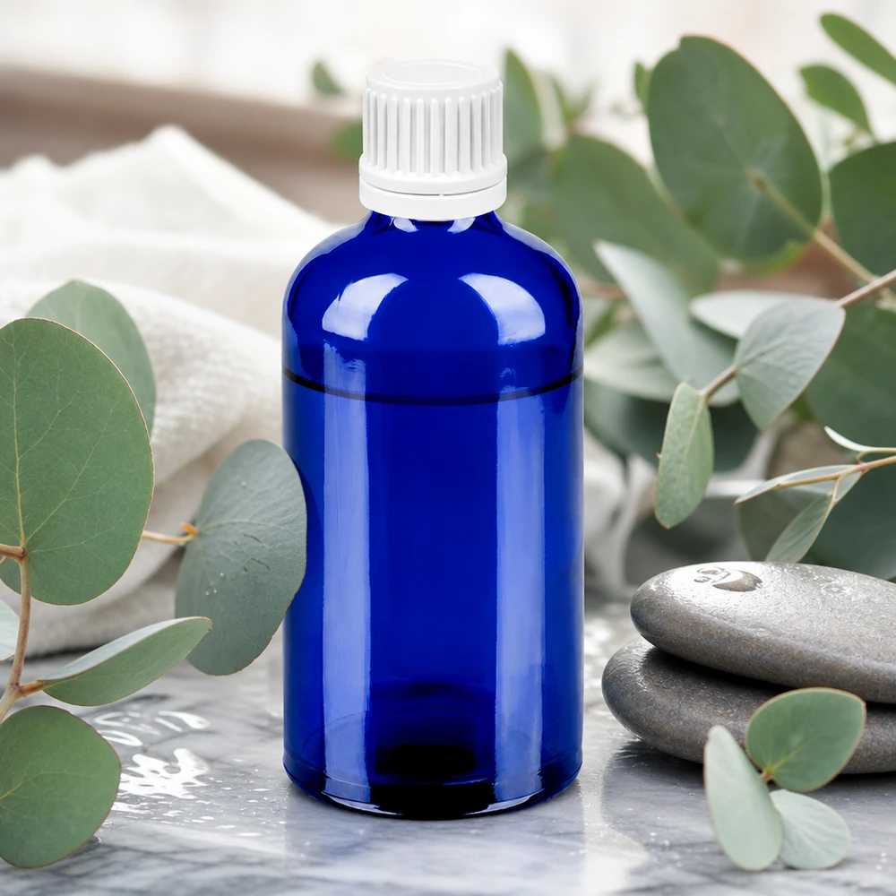 Botella de 100 ml de la serie BlueLine con práctico tapón de rosca de 11 mm para un almacenamiento seguro