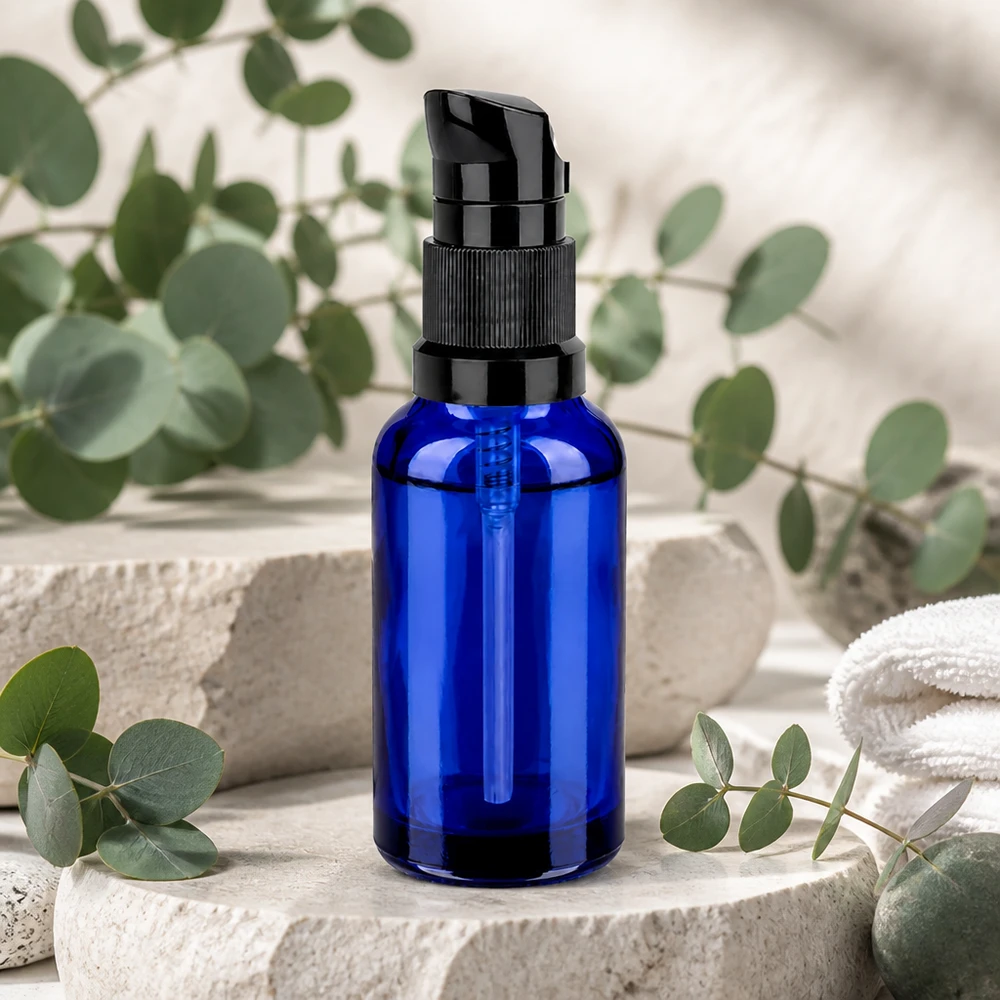 Frasco compacto con bomba BlueLine de 30 ml con cristal azul Protección UV para cosméticos naturales