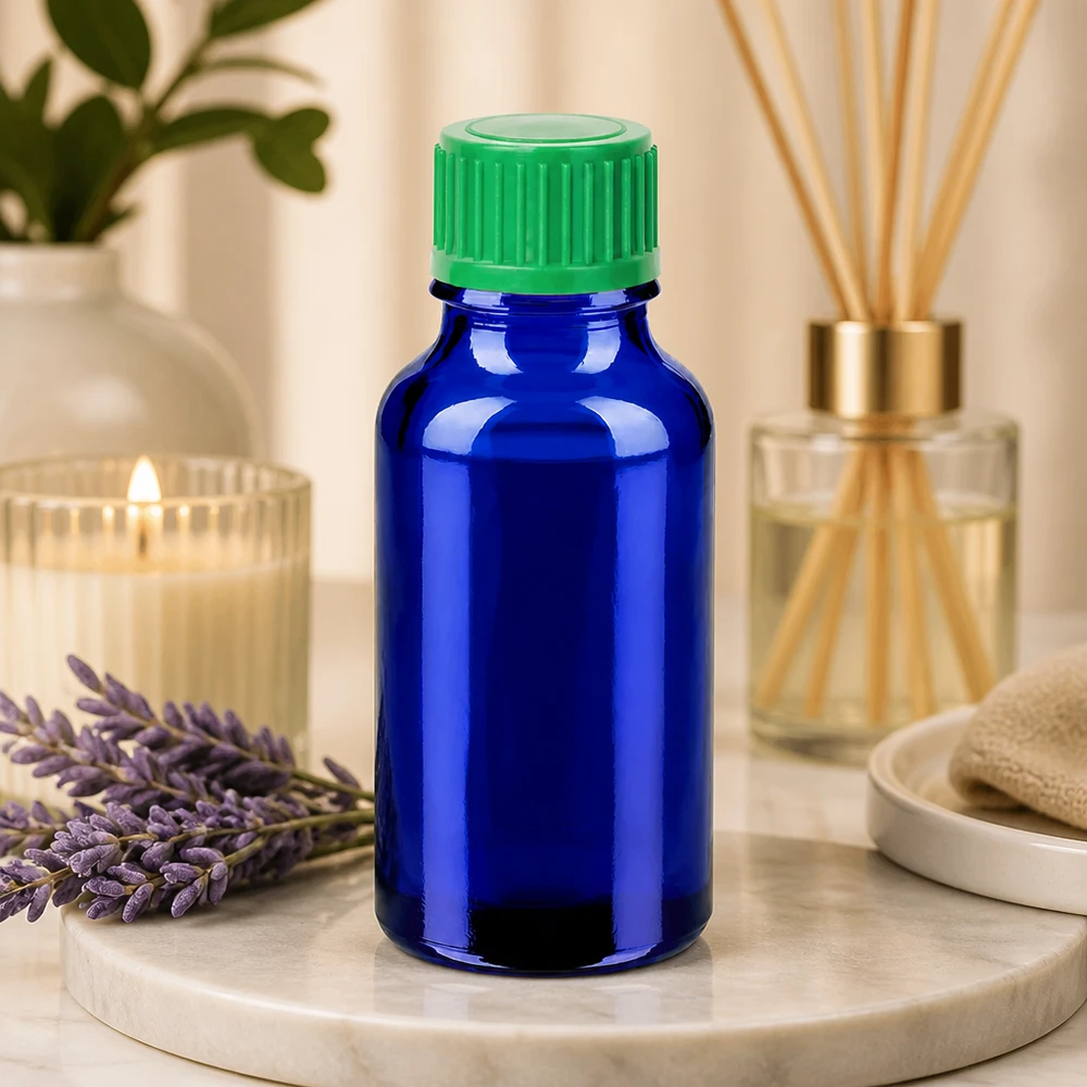 Frasco cuentagotas 20ml 0.8mm verde cierre estándar BlueLine UT18/20 Frasco cuentagotas compacto de 20 ml en elegante azul con tapón de rosca verde para un almacenamiento seguro