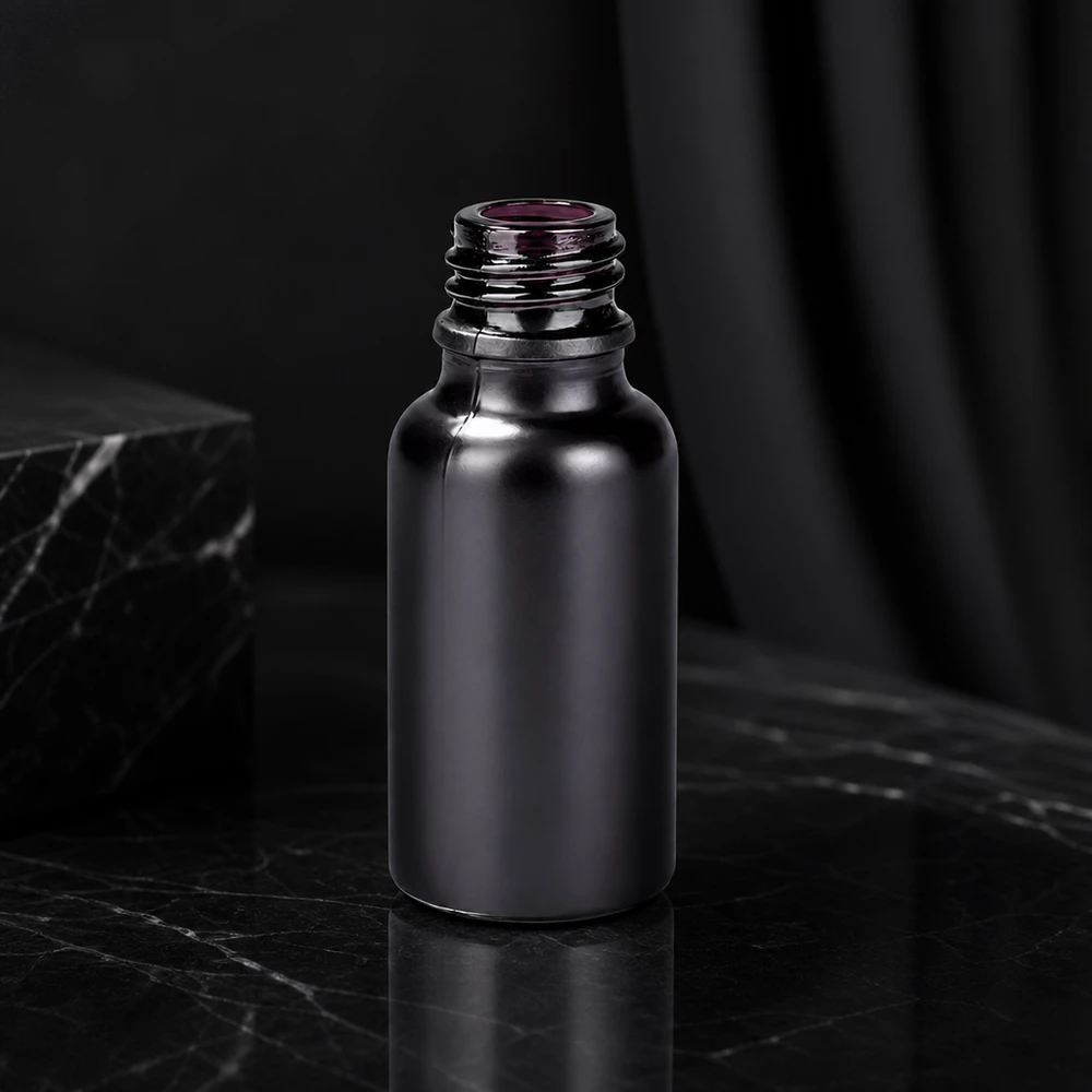 Frasco de farmacia de 20 ml BlackLine UT18/20 UNiTWIST Elegante frasco para farmacia BlackLine de 20 ml con superficie mate y rosca UNiTWIST UT18/20