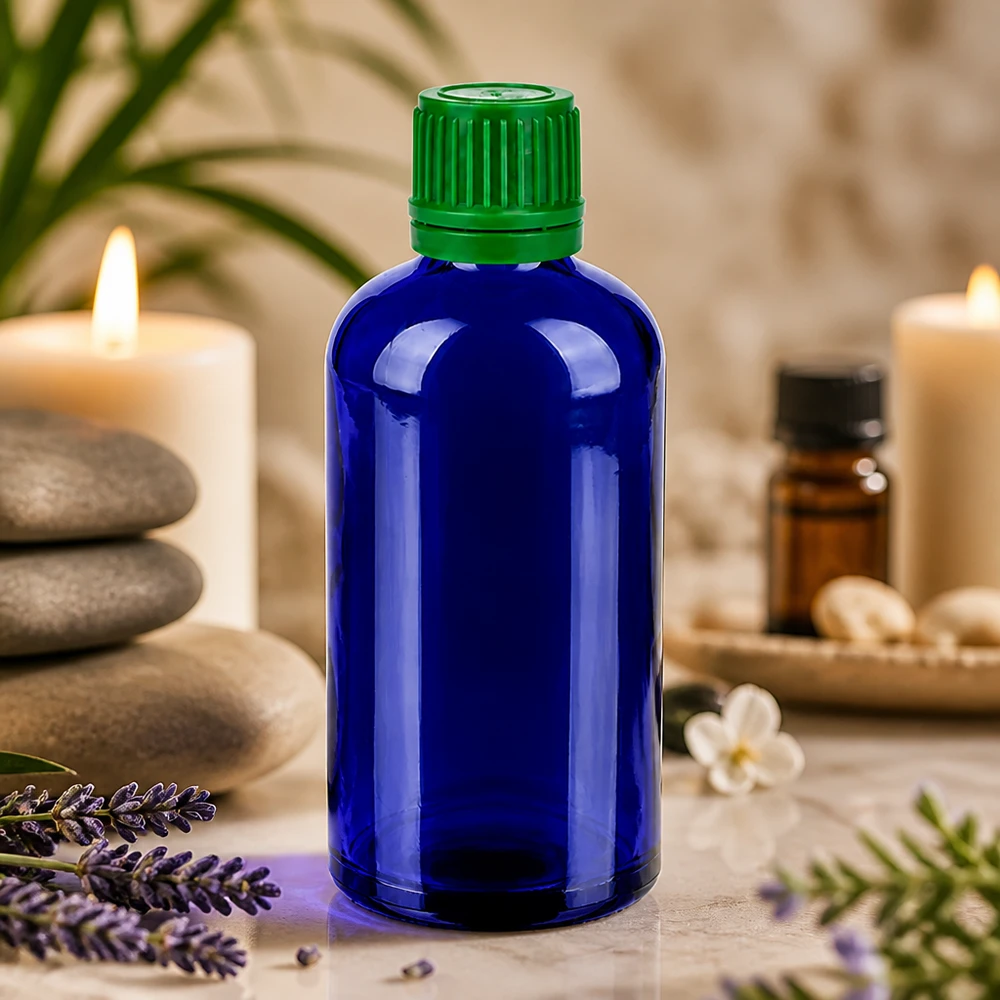 Frasco de vidrio azul de 100 ml con tapón verde de seguridad para proteger las sustancias fotosensibles