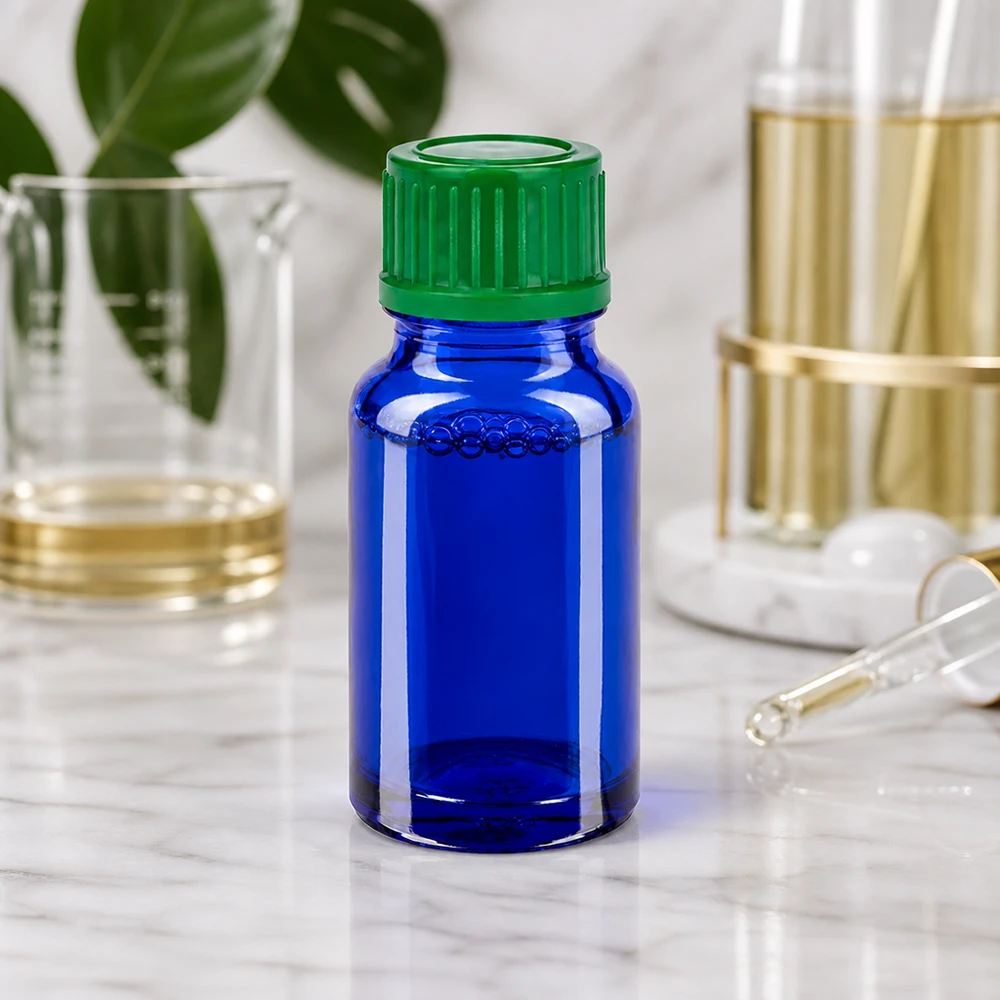 Botella de vidrio BlueLine UT18/10 de 10 ml de alta calidad con tapón verde resistente para un almacenamiento seguro